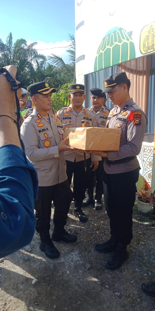 Kapolres Rohul Tinjau Pospam Di Batu Langkah Kecamatan Kabun